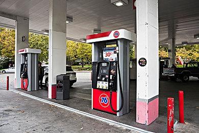 神祗模拟游戏类型迎来复苏《神命 - 神祗模拟器》今日登陆PC商店！